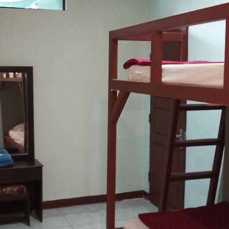 New Kami Homestay Banyuwangi  Ngoại thất bức ảnh