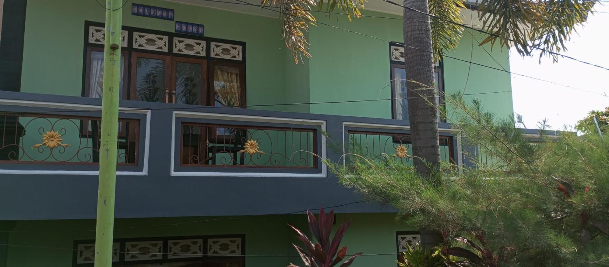 New Kami Homestay Banyuwangi  Ngoại thất bức ảnh